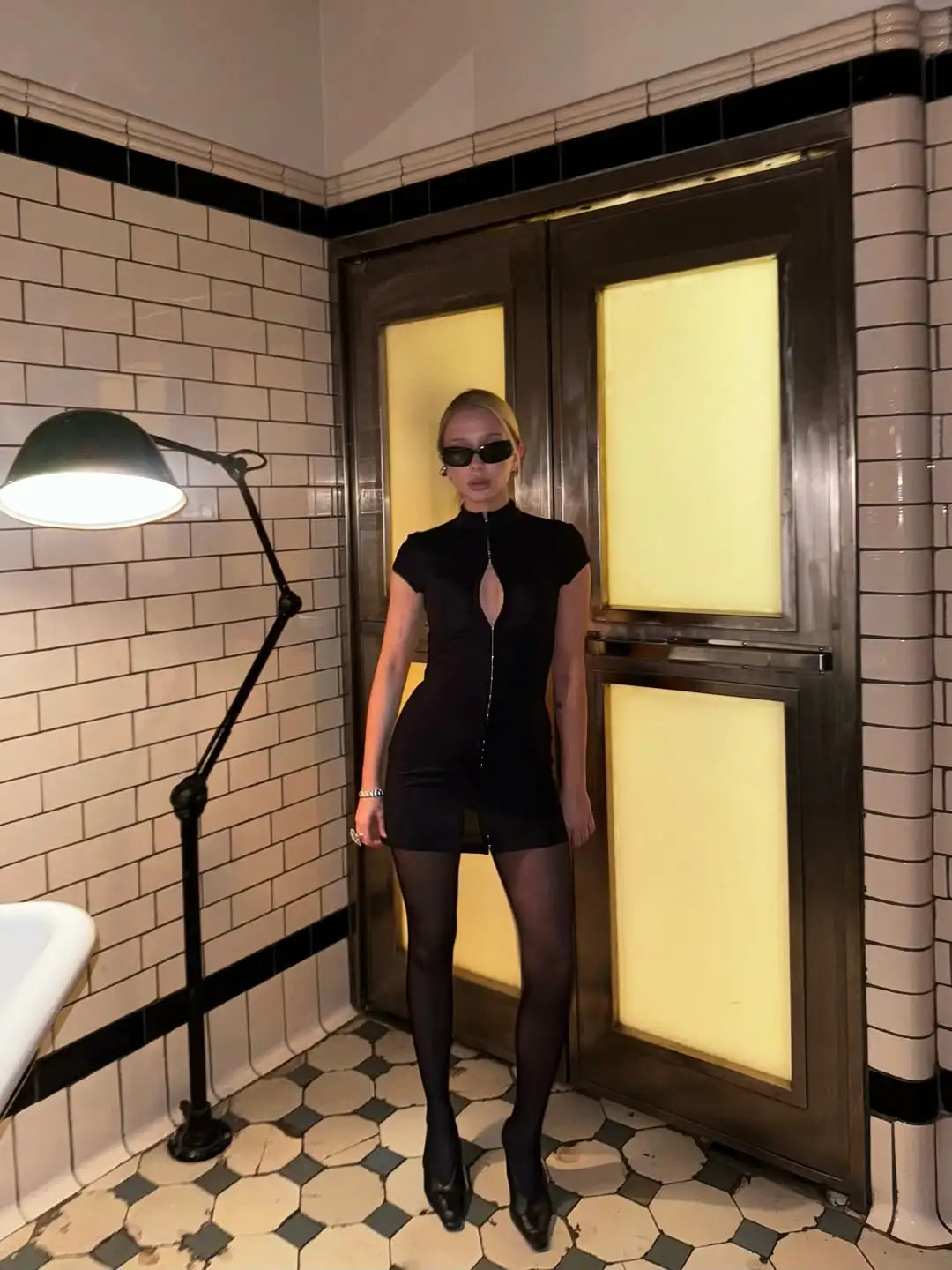 Elegancka mini sukienka Kpop z golfem