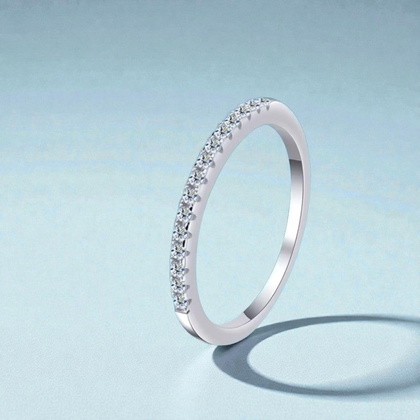 Luksusowy Pierścionek Aiternity Eternity z Moissanitem Próby S925 – Certyfikat GRA